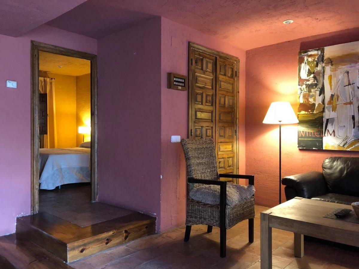 La Casa De San Pedro Apartment Cuenca  Bagian luar foto